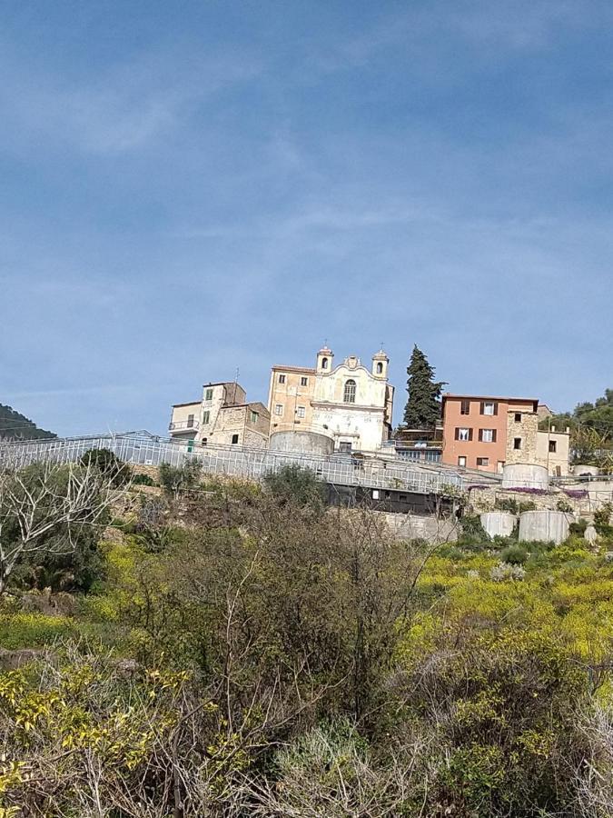 La Quiete Ospedaletti Exterior foto